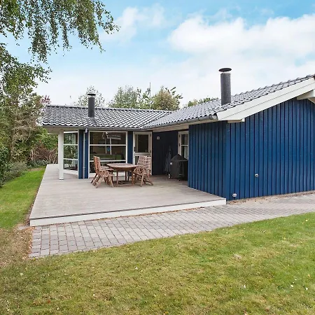 Holiday * Dronningmølle